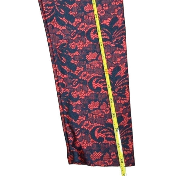 MATERIAL Girl Leggings Red Black Floral Paisley Plush Luxury Juniors Size Large - Picture 4 of 6
